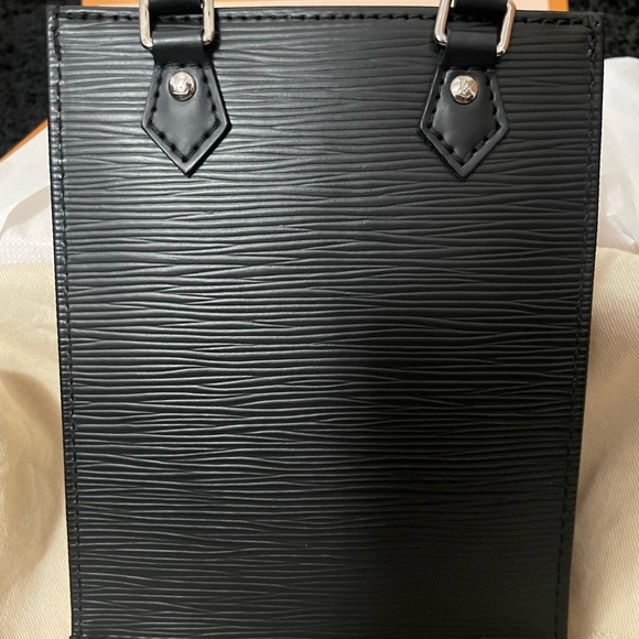 Louis Vuitton Petit Sac Plat Noir Epi - Picture 3 of 7